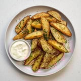 Vegetarische Kräuter Kartoffelspalten